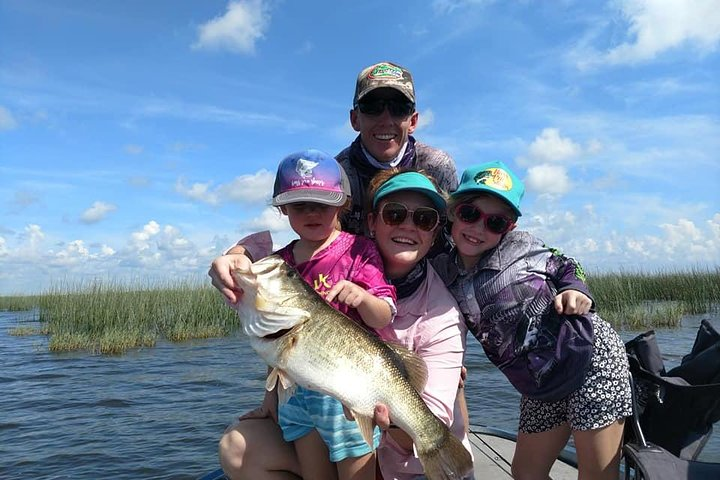 Private Lake Okeechobee Bass Charter Near Naples - Photo 1 of 13